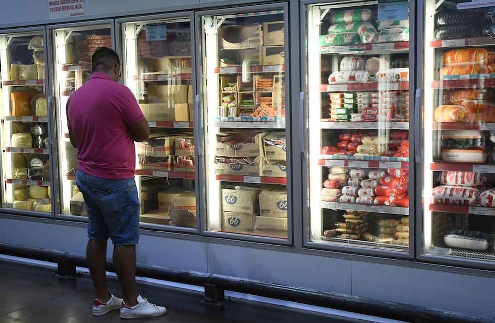 La suba de precios alcanza de manera diferencial a distintos grupos sociales: para las familias pobres fue del 11,35% y para las de clase media, del 11,05%. Foto: José Gutierrez / Los Andes