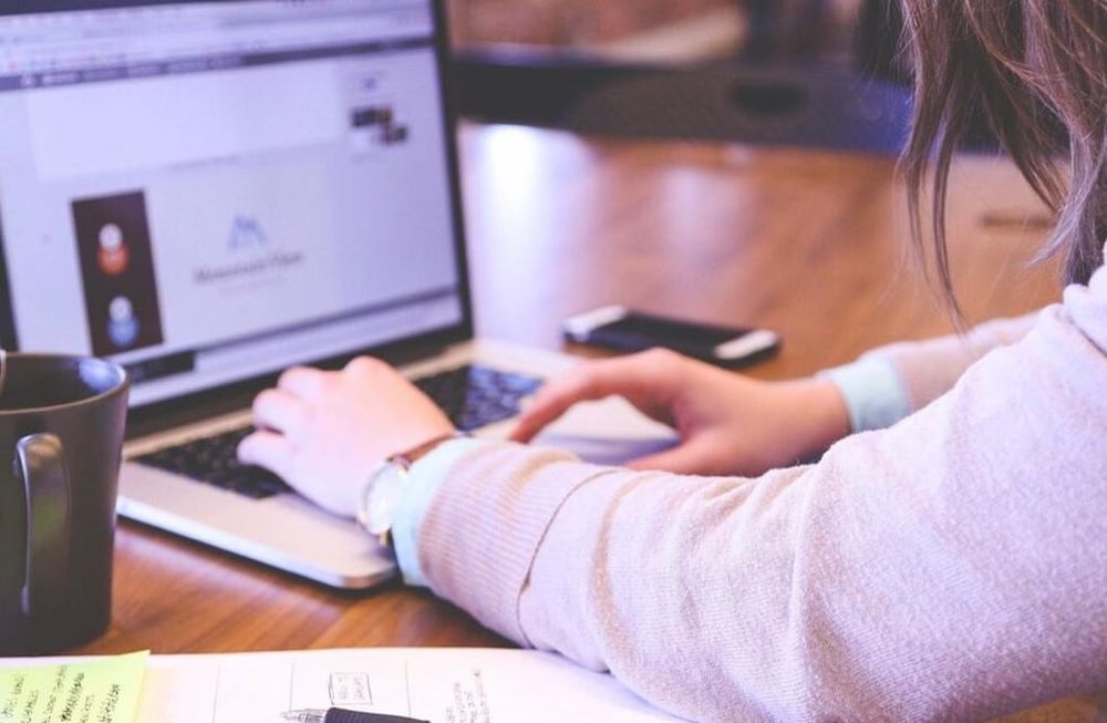 Un webinar gratuito ofrece asesoramiento a emprendimientos para mejor su negocio en línea.