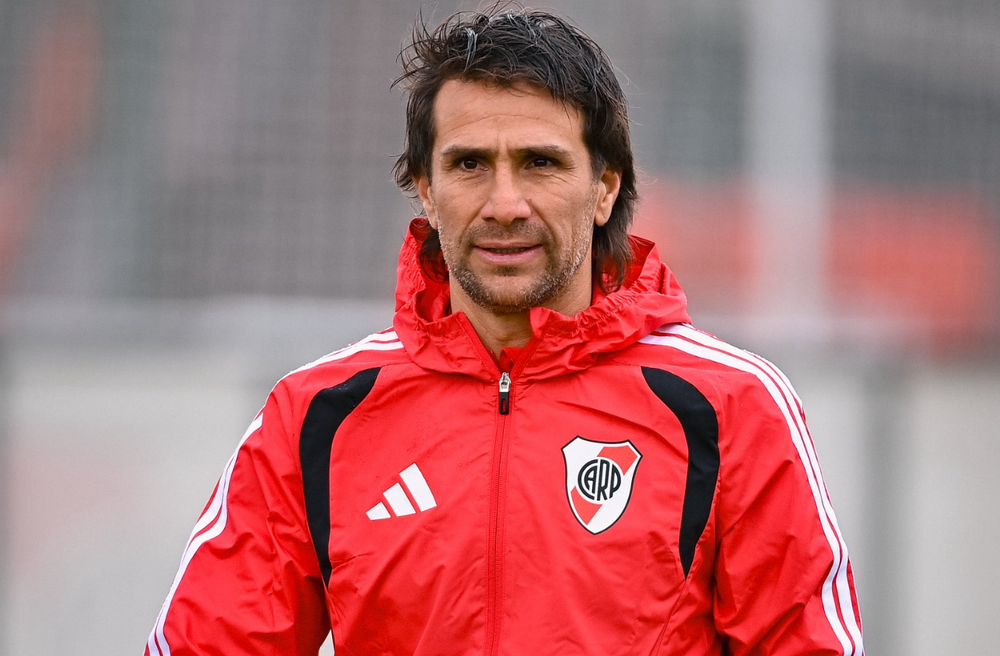 Leo Ponzio prepara la formaci&oacute;n para su debut como DT de River