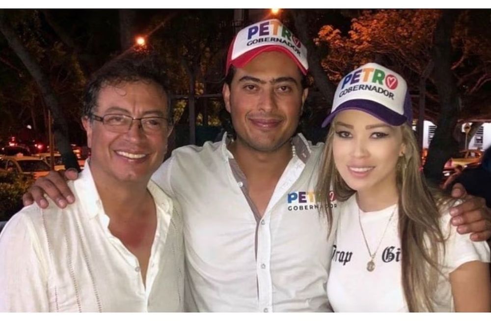 De izquierda a derecha: Gustavo Petro, presidente de Colombia, Nicolás Petro, hijo del presidente y su exesposa, Day Vásquez, quien lo acusa de recibir dinero narco para la campaña presidencial de su padre.