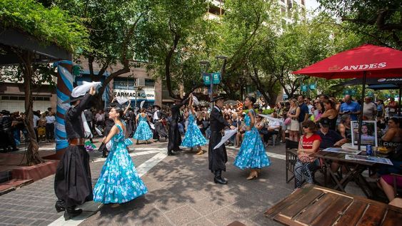 Viví una nueva edición de Sábados Sorprendentes junto a la Reina de la Ciudad