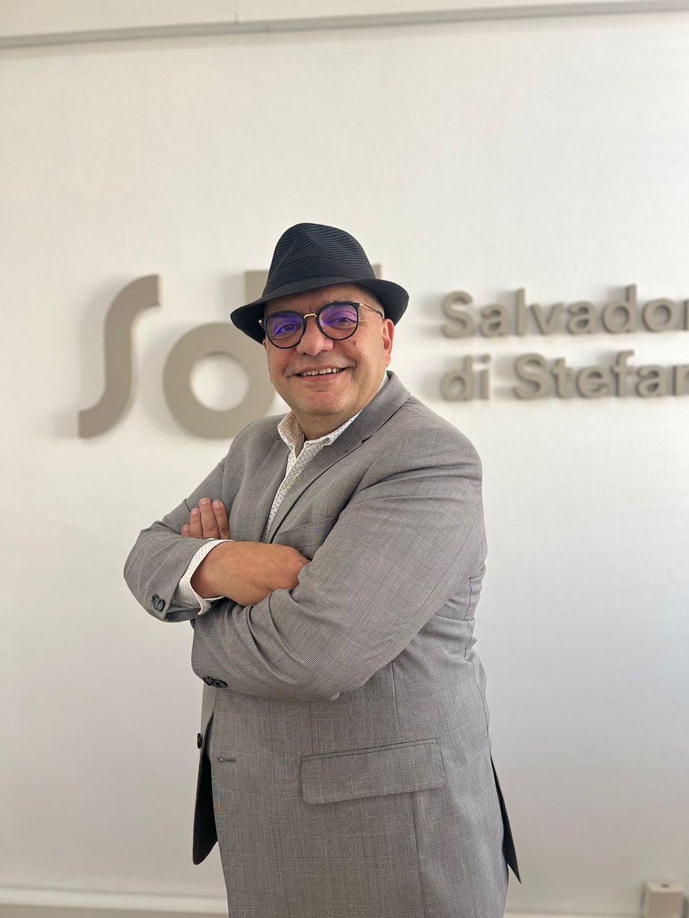 Salvador Di Stefano analizará los efectos de la dolarización en la economía argentina.