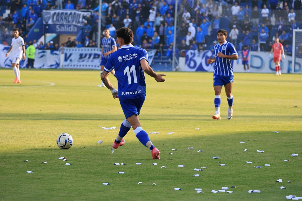 Misael Sosa. El ingreso del puntano entre los titulares al conjunto tombino le dio otra dinámica a la zona ofensiva y creativa al equipo.