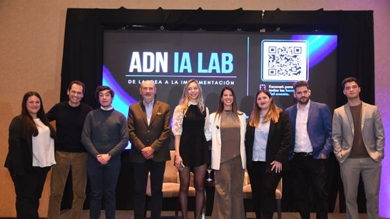 El ADN IA LAB reunió a empresarios, profesionales y especialistas para mostrar aplicaciones concretas de inteligencia artificial en las empresas.