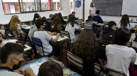 Los Andes | Desde el 1 de agosto, muchos cursos de las escuelas secundarias tendrán nuevos profesores y horarios. (imagen ilustrativa. Foto: Orlando Pelichotti / Los Andes)