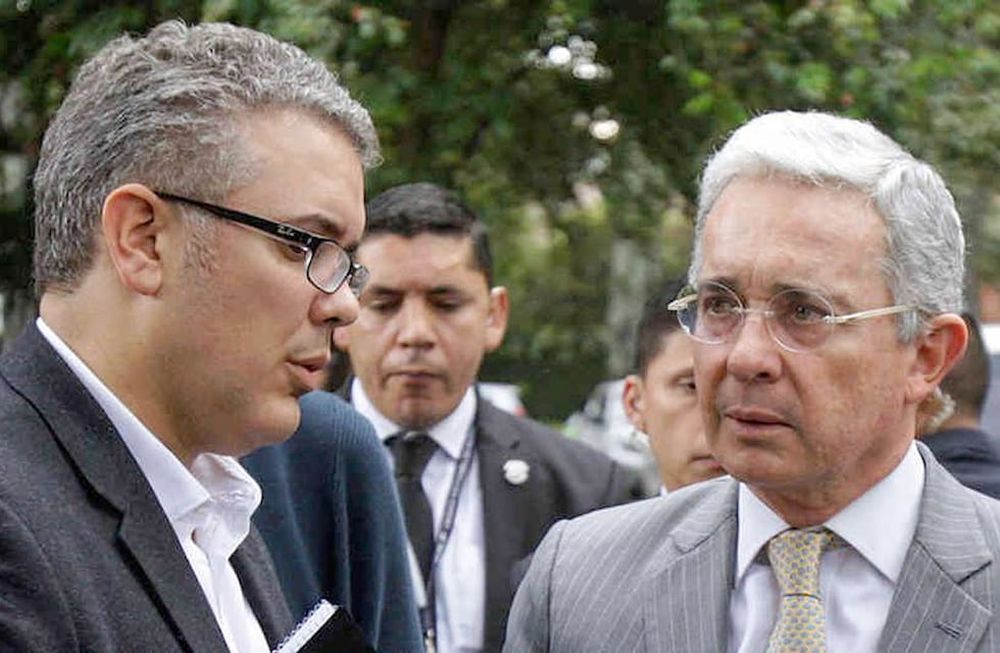 Los países latinoamericanos deberían seguir el ejemplo del presidente Iván Duque, y, como él, legalizar la presencia de las decenas de miles (o millones) de venezolanos que han llegado a sus playas.