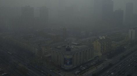 Los Andes | Una densa capa de polución cubre Beijing, la capital de China, y es una de las ciudad con mayor contaminación (AP).