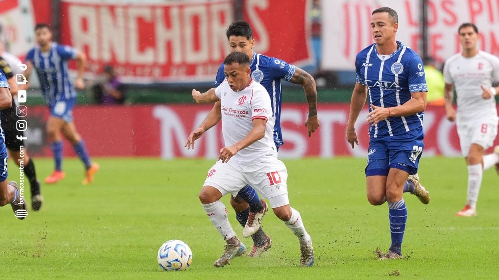 Godoy Cruz visita a Instituto de Córdoba