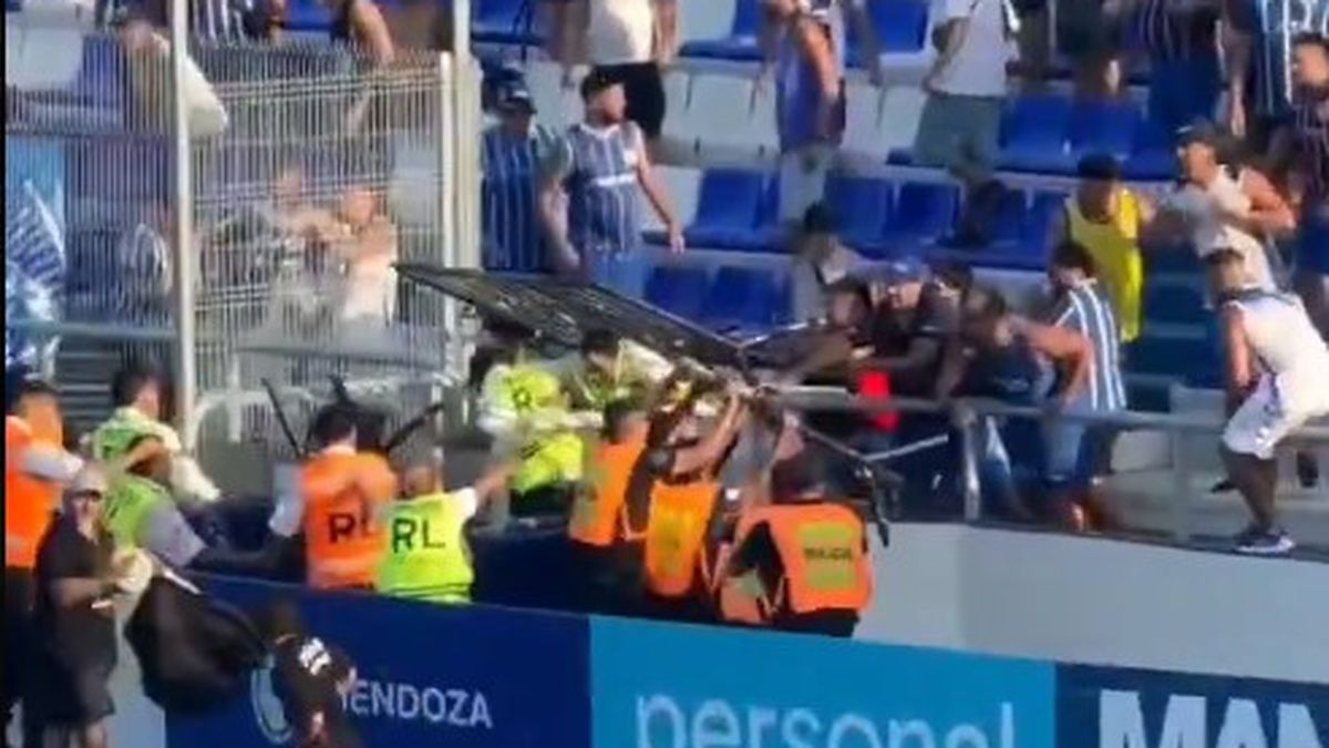 Afuera: Nación sancionó a los 10 hinchas de Godoy Cruz tras los incidentes ante Deportivo Madryn