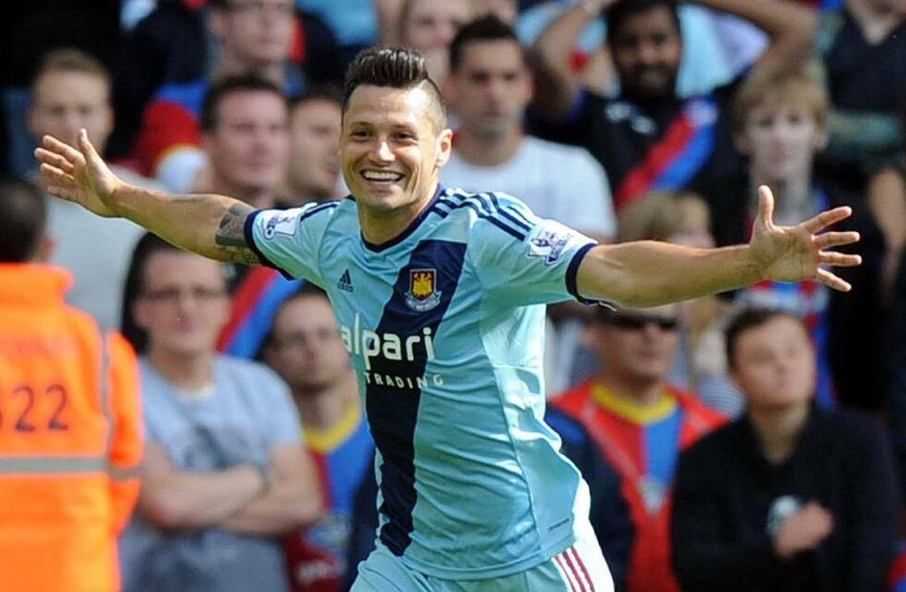 Dura respuesta de su ex DT, para Mauro Zárate