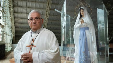 Los Andes | Es cura y llegó a Mendoza tras vivir 20 años en la Rusia post comunista y fundar la primera iglesia del círculo polar ártico  Foto: Ignacio Blanco / Los Andes.