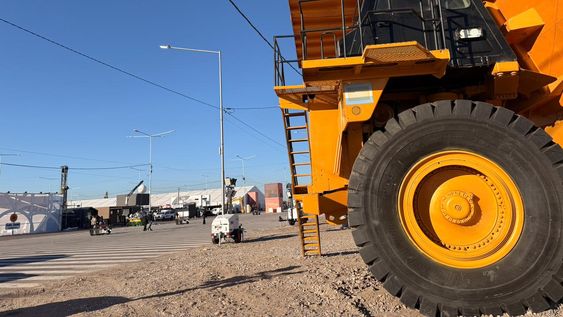 Arrancó la Expo San Juan Minera con récord de convocatoria y fuerte respaldo político
