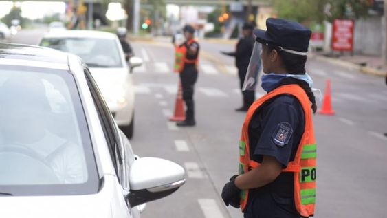 El gobierno pondrá a 3.000 policías para los operativos de Semana Santa en medio del alerta por la suba de contagios