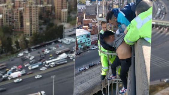 Se vivieron instantes de tensión en la Autopista La Plata-Buenos Aires, cuando una persona quiso suicidarse arrojándose al vacío desde un puente.