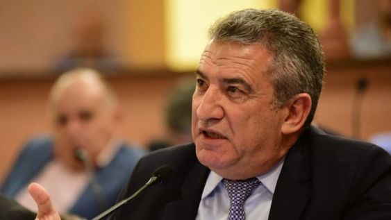 Sergio Uribarri renunció a su cargo como embajador de Argentina en Israel, luego de que la Justicia de Entre Ríos lo condenara a 8 años de prisión por corrupción.