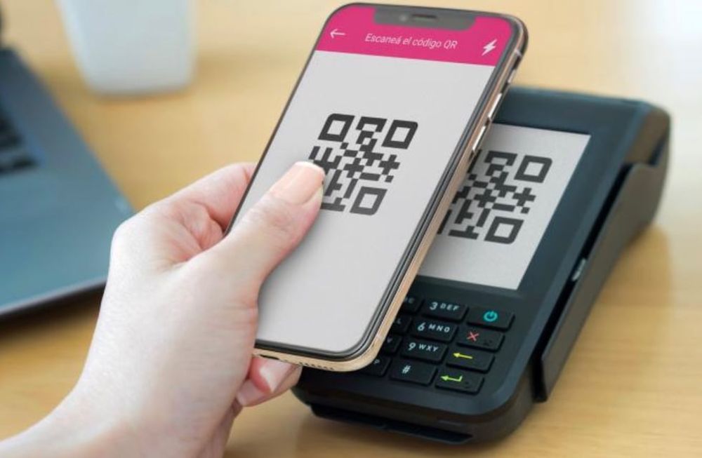 El uso de códigos QR creció desde el inicio de la pandemia y domina las compras en compras en comercios.