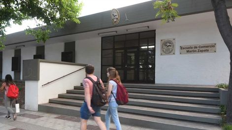 Los Andes | Ingreso a los colegios de la UNCuyo: cómo acceder a las clases y trabajos de nivelación obligatorios. Foto: José Gutierrez / Los Andes