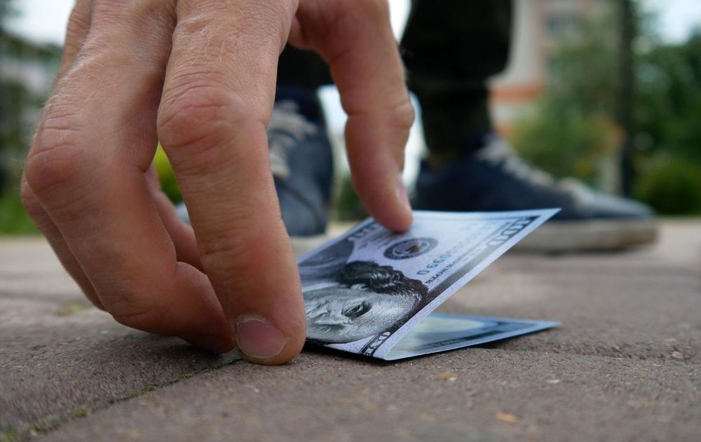 Encontrar dinero en el piso no es un hecho casual para la filosofía del Feng Shui, aunque hay que seguir algunos pasos para atraer prosperidad.