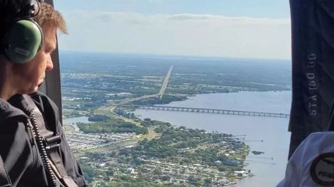 Los Andes | El gobernador de Florida, Ron DeSantis, realizó hoy un reconocimiento en helicóptero de la zona afectada. Foto: Twitter.