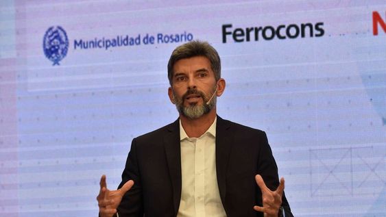 Ulpiano Suarez participó en Córdoba del panel “Voces que Suman”