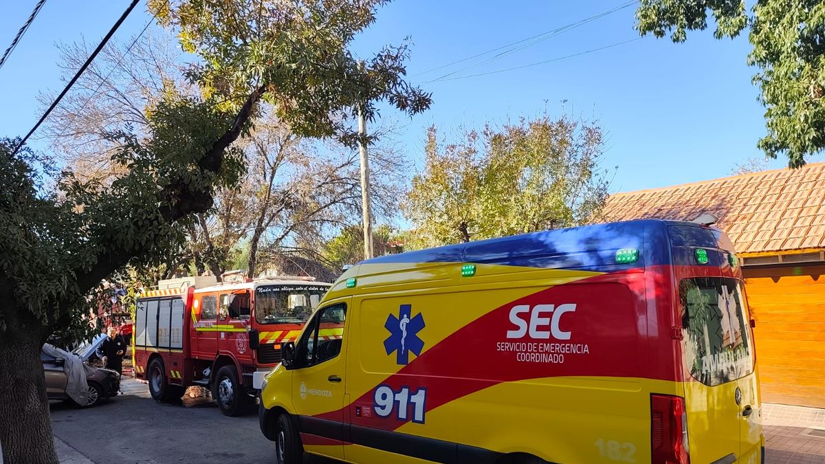Se incendió una vivienda en Guaymallén y una mujer resultó herida