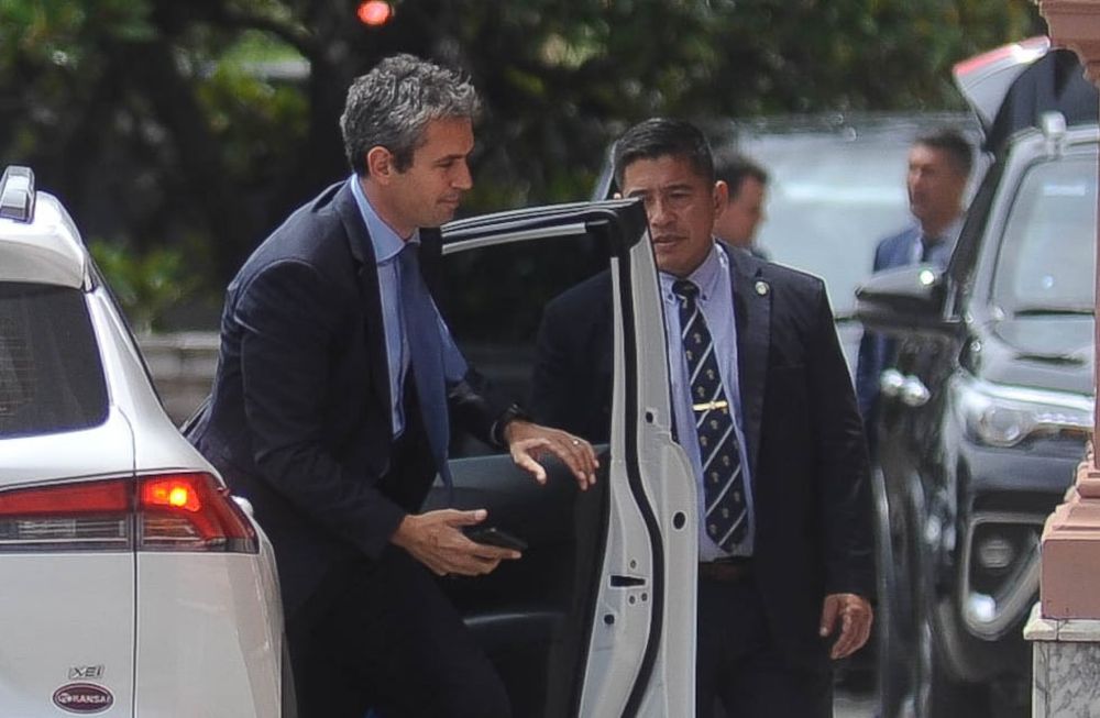 Martín Menem, presidente de la Cámara de Diputados, dio un giro en la situación al firmar una resolución para revertir el aumento de las dietas de los legisladores.Foto Federico Lopez Claro