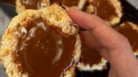 Cómo hacer las mejores pepas de dulce de leche y coco: sin gluten e ideales para el mate