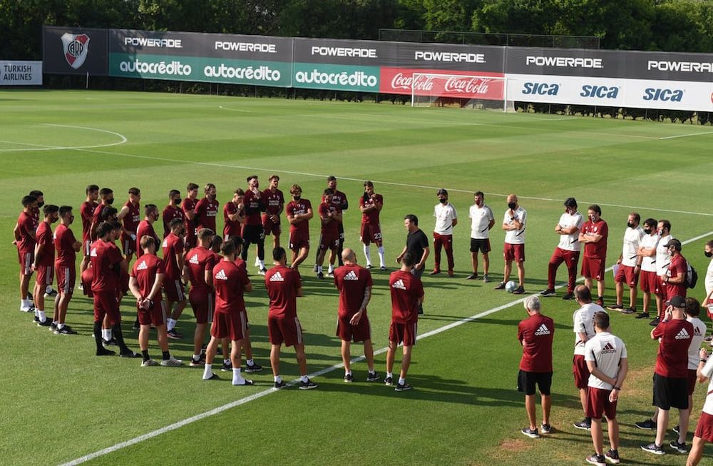 El plantel del Millonario viene afectado por el virus desde hace unos días y ya pasaron por el cuadro Paulo Díaz, Agustín Palavecino, Andrés Herrera y el DT Marcelo Gallardo. / Gentileza.