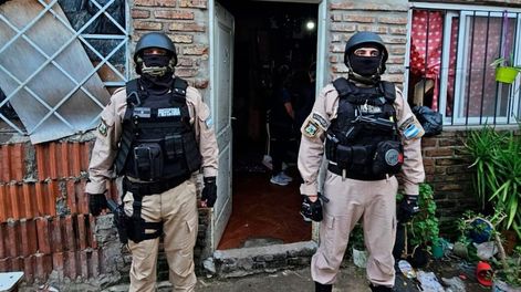 En la lucha contra el narcotráfico, el Ministerio de Seguridad, desde Prefectura Naval, detuvo a tres integrantes de una organización narco en Rosario. (Ministerio de Seguridad)