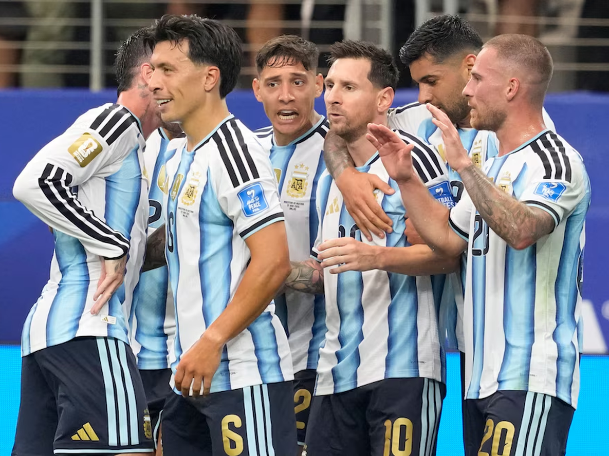 Lionel Messi rompe el récord histórico de goles en Mundiales y mete a Argentina en dieciseisavos de final del Mundial 2026.&nbsp;