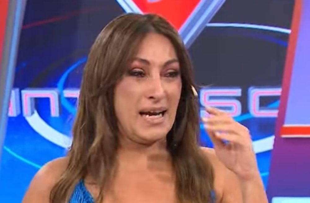 Marcela Tauro se emocionó en Intrusos tras ganar el Martín Fierro. Captura del video.
