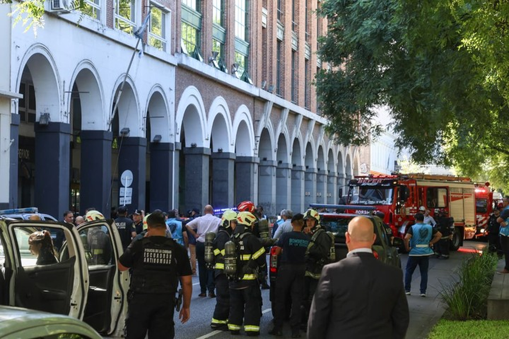 Estalló un paquete en la Escuela de Gendarmería: tres heridos&nbsp;