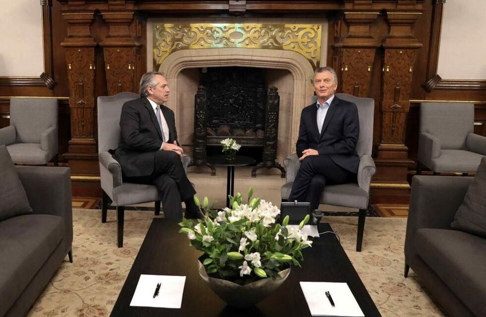 Inaugural. Alberto Fernández y Mauricio Macri en la imagen que abrió la transición de gobierno que conducirá el 10 de diciembre. (Presidencia)