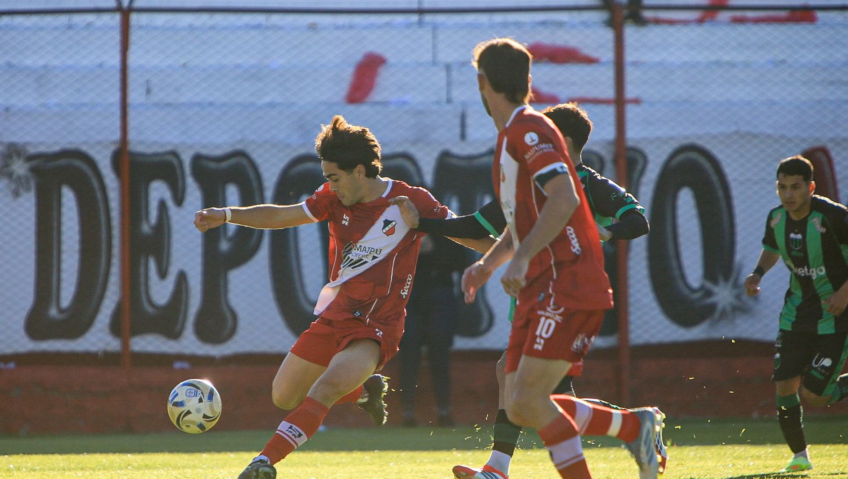 Deportivo Maipú visita a Güemes por la Primera Nacional.