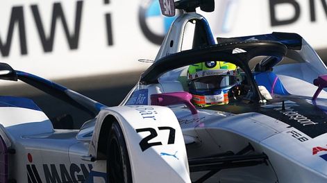 Sims arrancó veloz en Nueva York y López terminó 15to