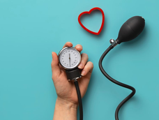La ciencia ha demostrado que ciertos alimentos, especialmente las frutas, pueden influir positivamente en la salud del corazón.