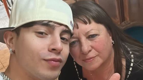 El músico cumplió y fue a comer arroz con pollo a la casa de la fan que lo invitó