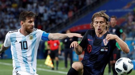 Los Andes | El delantero argentino Lionel Messi y el centrocampista croata Luka Modric durante el partido Argentina-Croacia, del Grupo D del Mundial de Fútbol de Rusia 2018, en el Estadio de Nizhni Nóvgorod de Nizhni Nóvgorod, Rusia, 21 de junio de 2018.