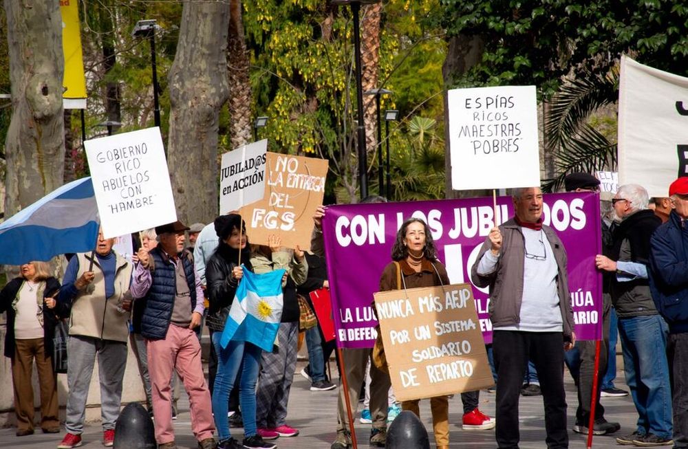 Ronda de Jubilados en Mendoza.