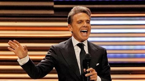 La increíble apariencia de Luis Miguel en su primer show en Argentina generó varias teorías conspirativas. Foto: Martín Bonetto / Clarín
