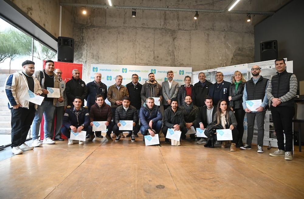 Se entregaron los premios del concurso Memorial Malvinas Mendoza