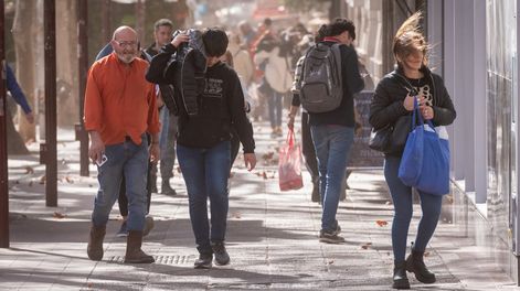 Para este viernes el viento Zonda bajaría al llano mendocino con rafagas de fuerte intensidad. Foto: Ignacio Blanco / Los Andes