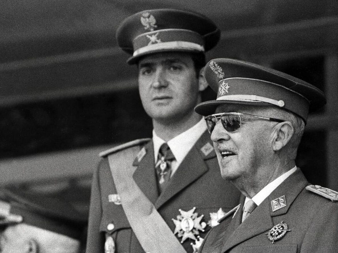 Españoles, Franco ha muerto... otra vez - Por Luciana  Sabina