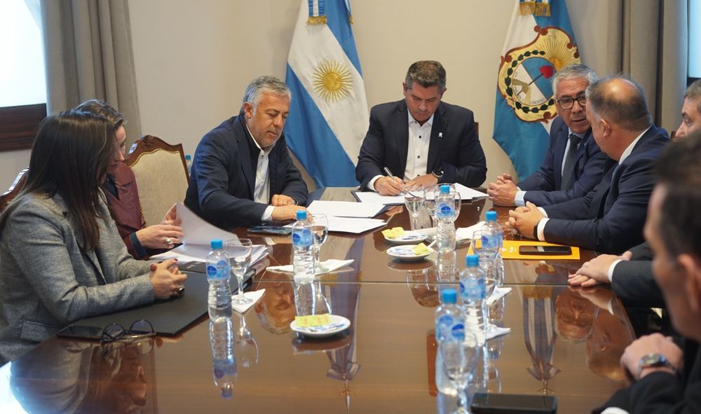 Este viernes, los gobernadores Alfredo Cornejo (Mendoza) y Marcelo Orrego (San Juan) rubricaron un convenio que marca un antes y un después en la cooperación interprovincial.