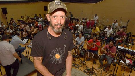 Paíto Figueroa contó que la orquesta de la Fiesta Nacional de la Vendimia grabó el repertorio completo del espectáculo para tener un registro y un soporte sonoro. Foto: Orlando Pelichotti