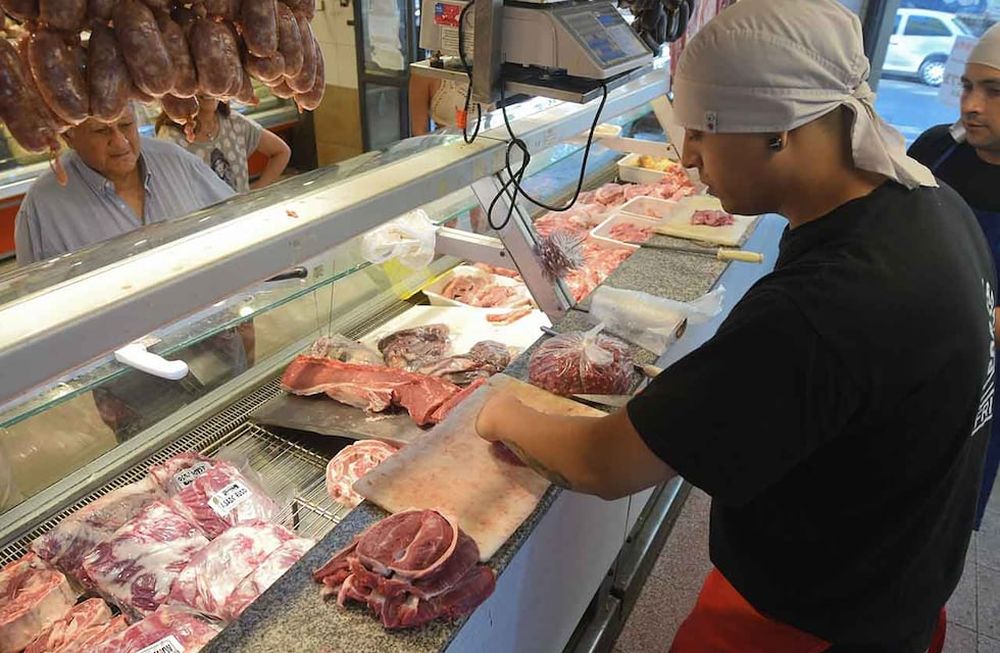 El titular de CICCRA, Miguel Schiariti, expresó que el promedio de 42 kilos de carne consumidos por habitante en marzo es un número muy bajo para lo que veníamos consumiendo. Foto: José Gutierrez / Los Andes