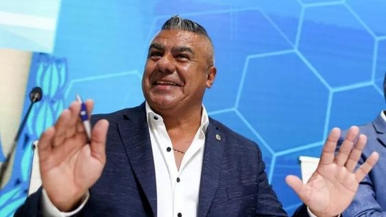 Claudio Chiqui Tapia presidente de la AFA.