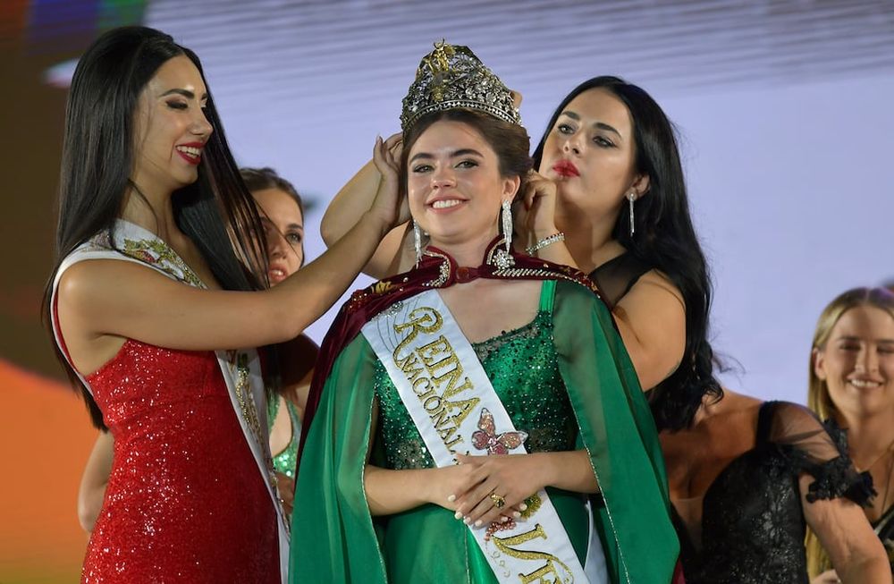 Aunque estaba contemplada en el reglamento, al estrategia de La Paz para coronar a Ana Laura Verde fue cuestionada por vastos sectores tras la elección. | Foto: Orlando Pelichotti / Los Andes