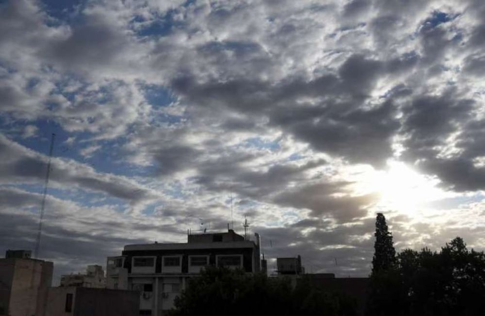 Pronóstico: se viene un feriado nublado, con frente frío y descenso de la temperatura en Mendoza