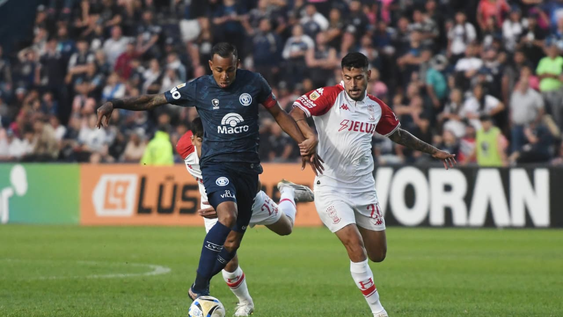 En el Gargantini, el Globo y la Lepra igualan sin goles, en un partido donde el juego lo ha contralado el equipo de Parque de Patricios.&nbsp;